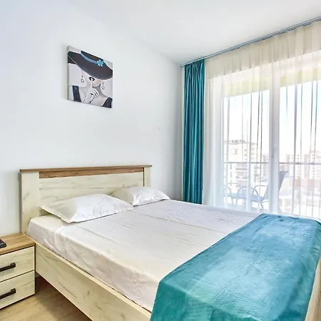 Sea View By Alz Apartahotel 3*