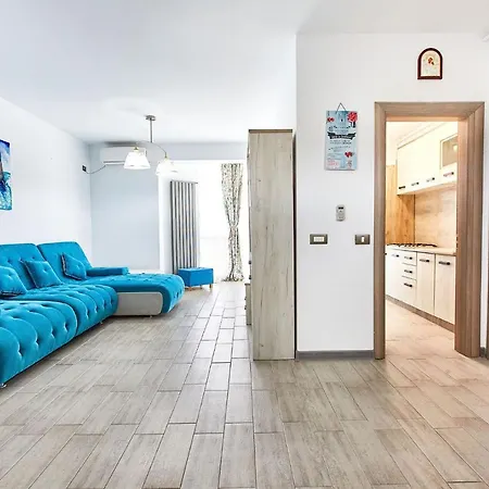 Sea View By Alz Apartahotel 3*