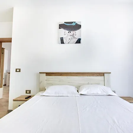 Sea View By Alz Apartahotel 3*