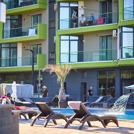 Sea View By Alz Aparthotel Navodari